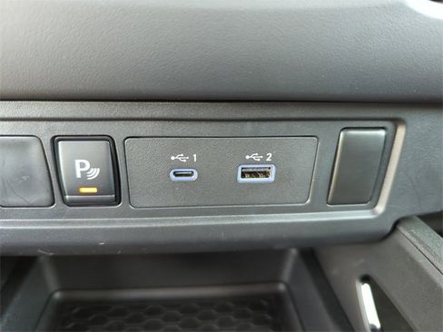 Certified 2023 Nissan Frontier SV w/ Midnight Edition Package image 31