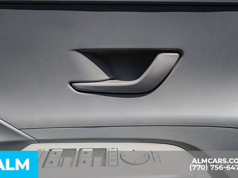 Used 2024 Hyundai Kona SEL image 52