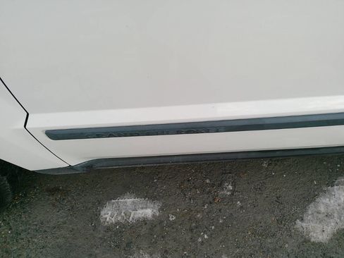 Used 2009 Jeep Grand Cherokee Laredo w/ Popular Equipment Group image 37