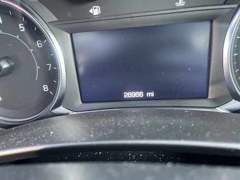 Used 2023 GMC Terrain SLE w/ Driver Convenience Package FWD image 6