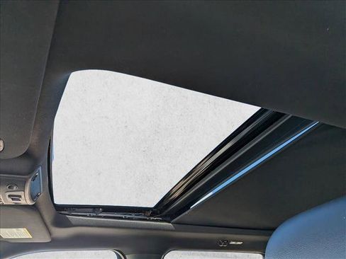 Used 2018 Ford F150 Raptor w/ Equipment Group 802A Luxury image 16