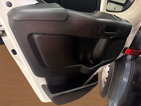 Used 2018 RAM ProMaster 2500 FWD image 10