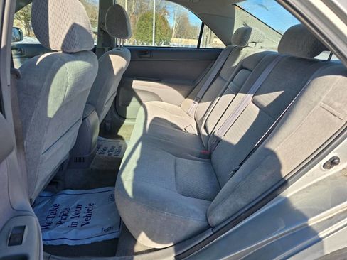 Used 2003 Toyota Camry LE image 11