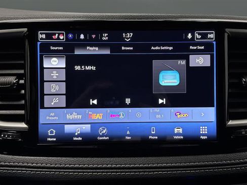 New 2026 Chrysler Pacifica Select image 19