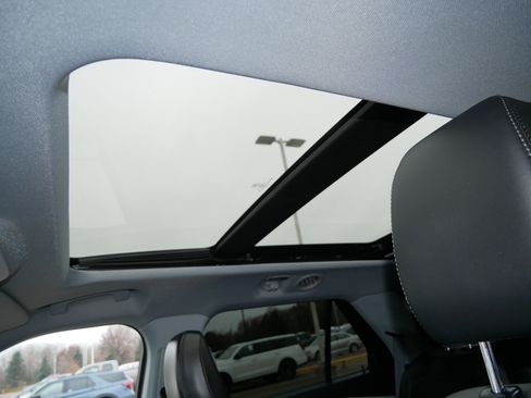 Certified 2024 Ford Explorer XLT w/ Equipment Group 202A image 34