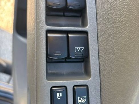 Used 2019 Nissan Frontier SV w/ Value Truck Package AWD/4WD image 27