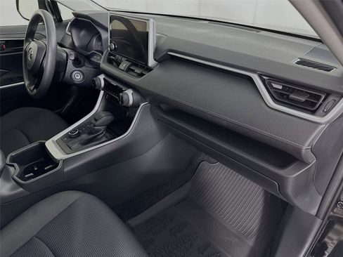 Certified 2025 Toyota RAV4 LE AWD/4WD image 27