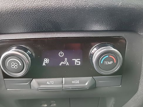 Used 2025 Buick Enclave Preferred image 15