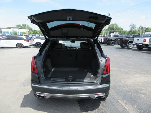 Certified 2021 Cadillac XT5 Premium Luxury AWD/4WD image 8