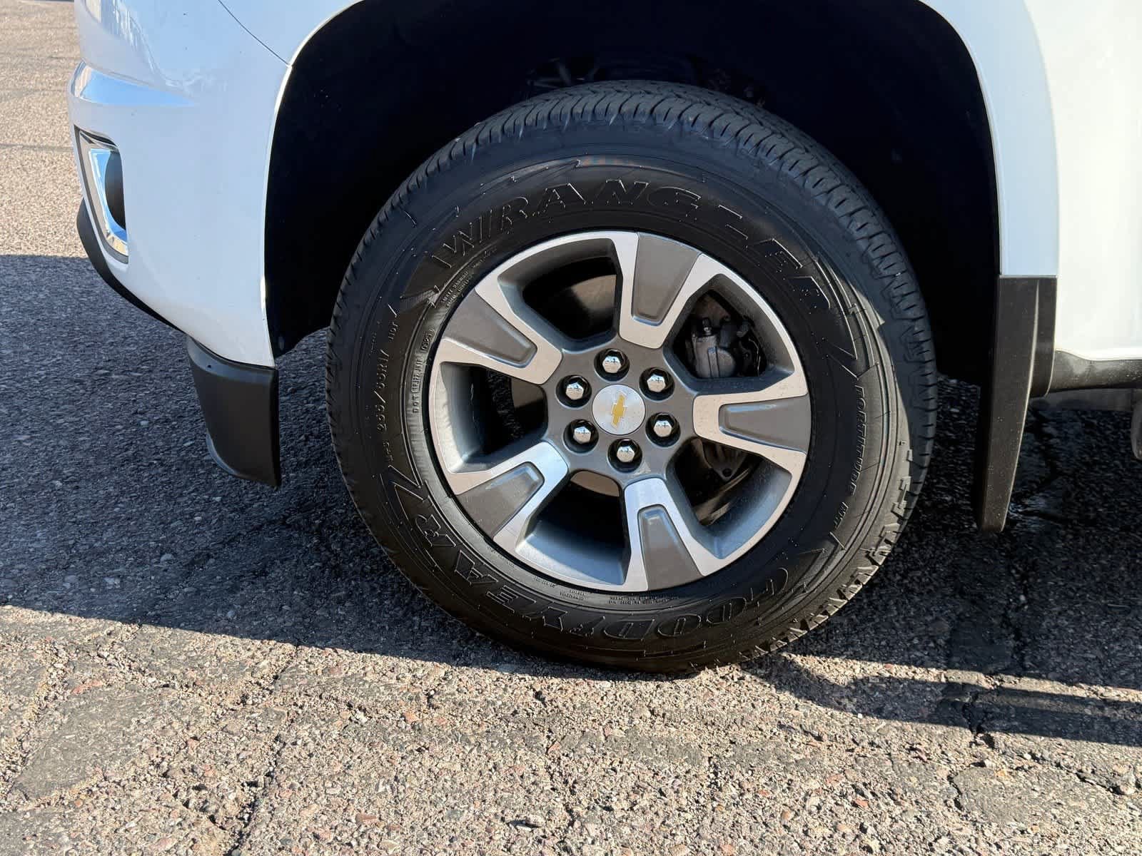 Used 2018 Chevrolet Colorado Z71 RWD image 12