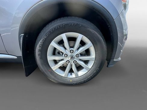 Used 2019 Dodge Durango SXT w/ 3rd Row Seating Group RWD image 16