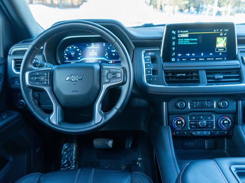 Used 2023 Chevrolet Suburban RST image 11