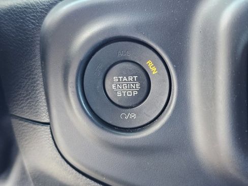 Used 2020 Jeep Wrangler Unlimited Rubicon w/ Quick Order Package 28Y Recon AWD/4WD image 24