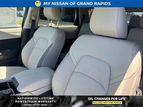 New 2026 Nissan Pathfinder SL AWD/4WD image 15