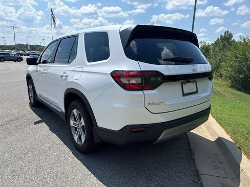 Used 2023 Honda Pilot EX-L image 5