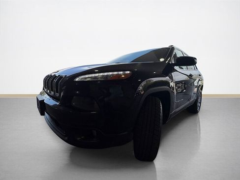Used 2014 Jeep Cherokee Latitude w/ Comfort/Convenience Group AWD/4WD image 8