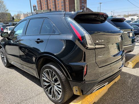 Used 2024 Cadillac XT4 Sport image 5