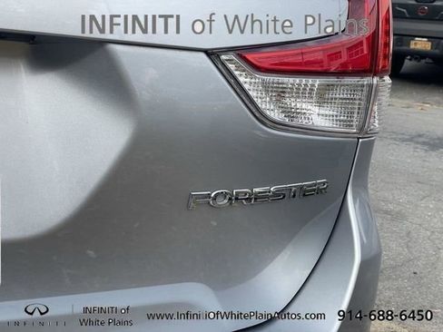 Used 2021 Subaru Forester Premium image 30