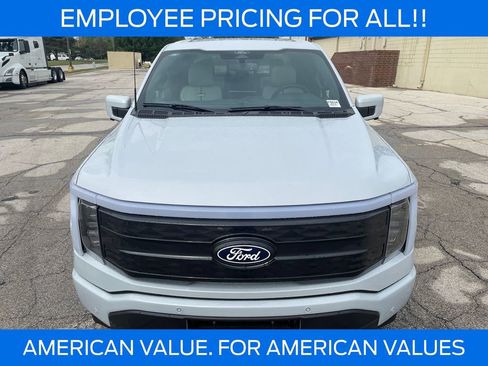 New 2025 Ford F150 Lightning Platinum AWD/4WD image 8