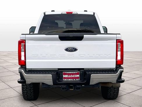 Used 2025 Ford F250 XLT image 7