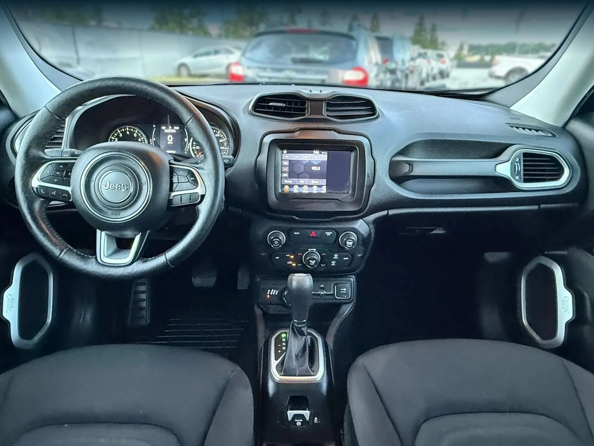 Used 2020 Jeep Renegade Latitude w/ Cold Weather Group AWD/4WD image 3