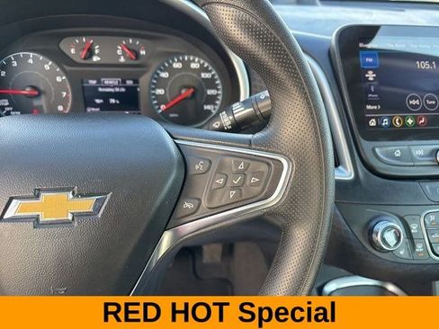 Used 2024 Chevrolet Malibu LT FWD image 18