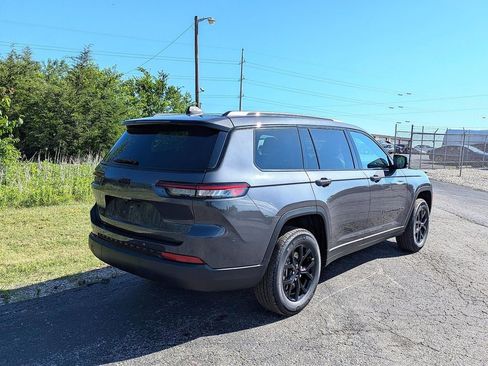 New 2025 Jeep Grand Cherokee L Altitude image 6