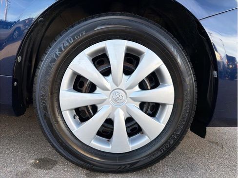 Used 2012 Toyota Corolla L image 21