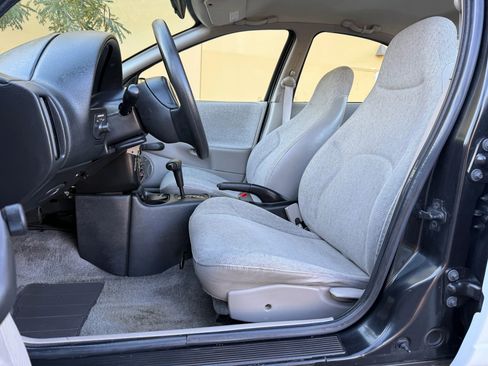 Used 1998 Saturn S-Series SL1 image 11