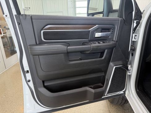 Used 2024 RAM 2500 Laramie w/ Safety Group AWD/4WD image 43
