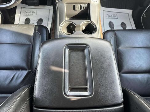 Used 2020 Chevrolet Suburban LT w/ RST Edition image 25