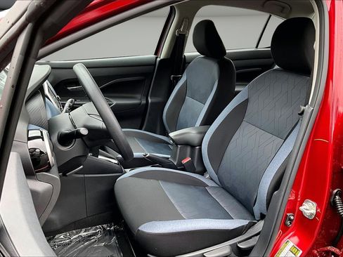 Used 2025 Nissan Versa SV w/ Trunk Package FWD image 11