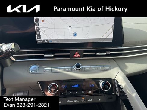 Used 2023 Hyundai Elantra SEL w/ Convenience Package FWD image 20