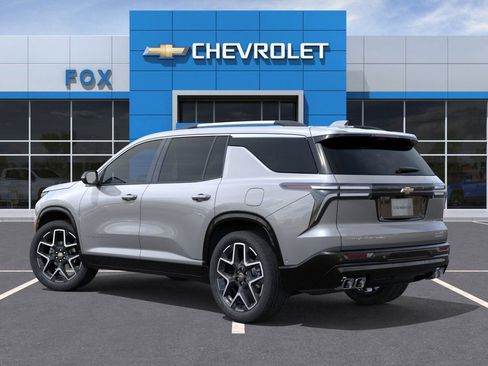 New 2026 Chevrolet Traverse High Country w/ LPO, Floor Liner Package image 3