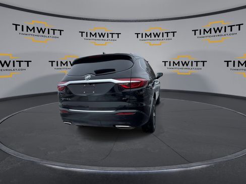 Used 2021 Buick Enclave Essence w/ Sport Touring Edition image 2