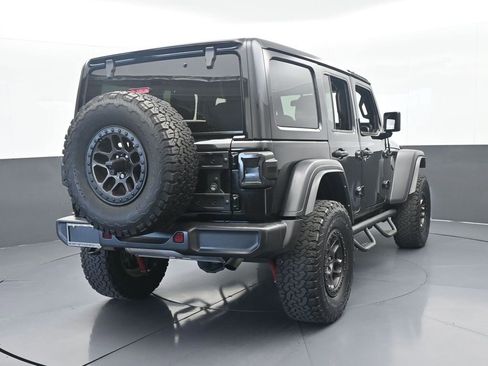 Used 2022 Jeep Wrangler Unlimited Sport w/ Xtreme Recon 35" Tire Package AWD/4WD image 5