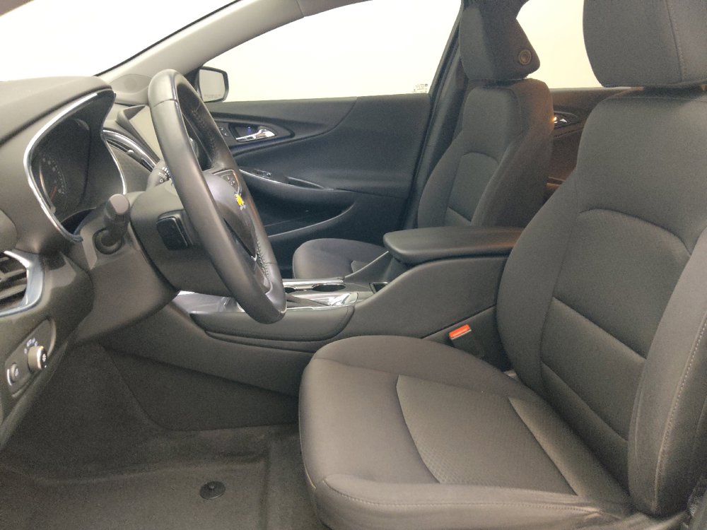Used 2018 Chevrolet Malibu LT FWD image 17