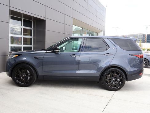 Certified 2025 Land Rover Discovery S AWD/4WD image 11