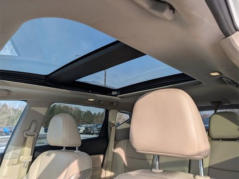 Used 2019 Nissan Murano Platinum image 12