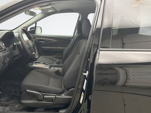 Used 2023 Honda Ridgeline Sport image 11