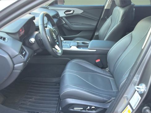 Used 2025 Acura TLX w/ Technology Package FWD image 12