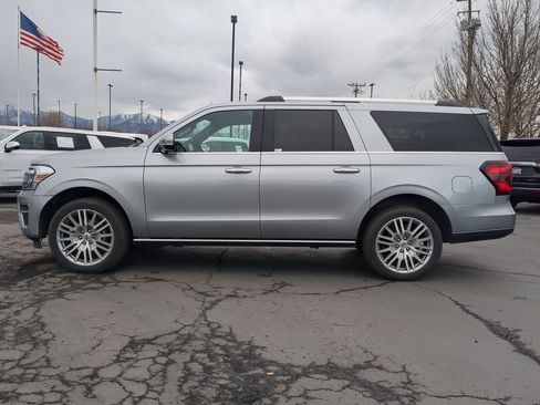 Used 2024 Ford Expedition Max Limited image 9