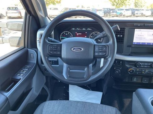 Used 2024 Ford F250 XLT image 12