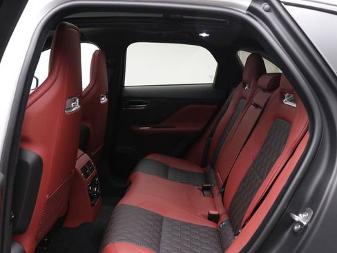 Used 2020 Jaguar F-PACE SVR image 13