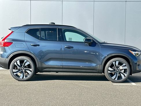 New 2026 Volvo XC40 B5 Ultra w/ Climate Package AWD/4WD image 6