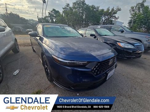 Used 2025 Honda Accord SE image 11