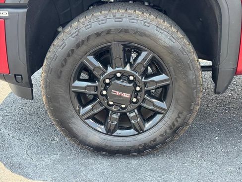 Used 2026 GMC Sierra 2500 AT4 AWD/4WD image 9