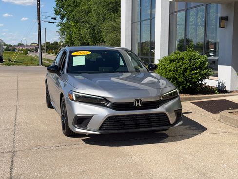 Used 2023 Honda Civic Sport image 14