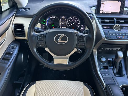 Used 2015 Lexus NX 300h AWD image 18