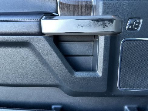 Used 2021 Ford F250 Lariat image 12